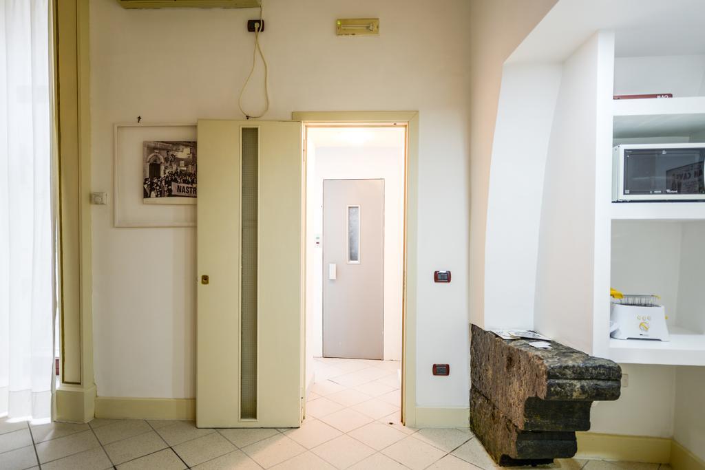 Апартаменты Residenza Santa Chiara Неаполь Экстерьер фото