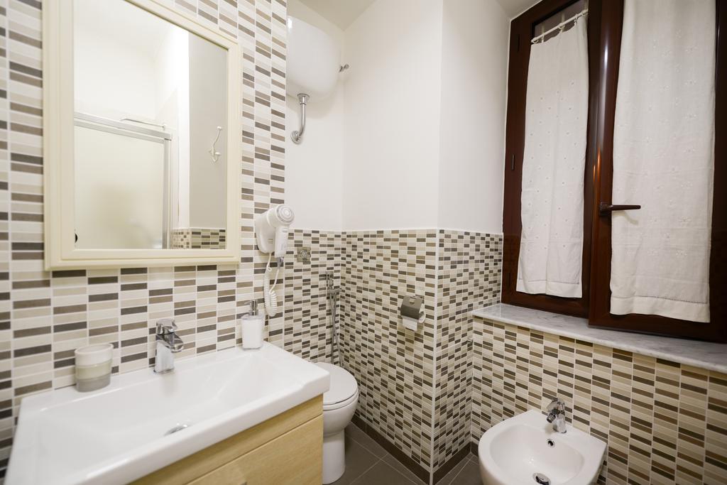 Апартаменты Residenza Santa Chiara Неаполь Экстерьер фото